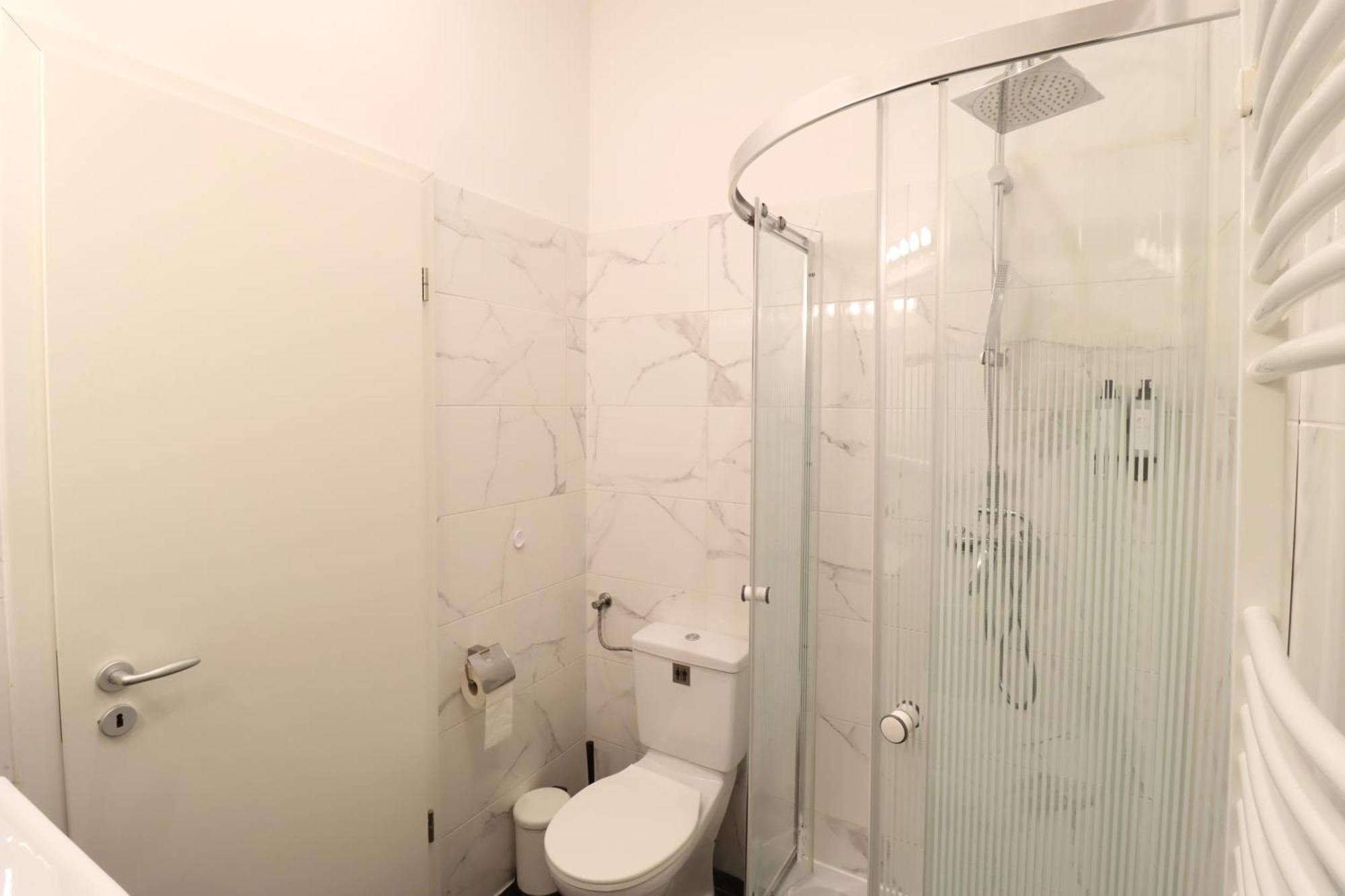 A13 Downtown Apartments With Parking Budapeste Exterior foto