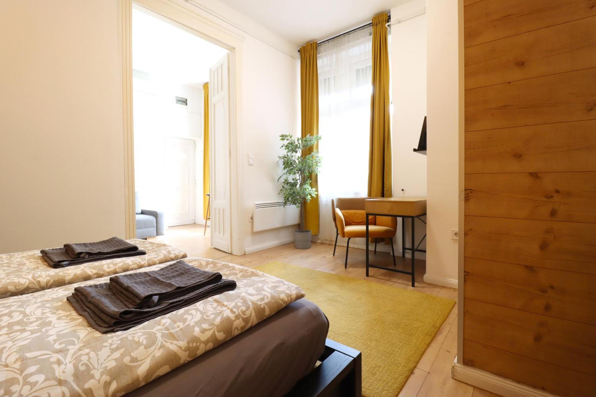 A13 Downtown Apartments With Parking Budapeste Exterior foto